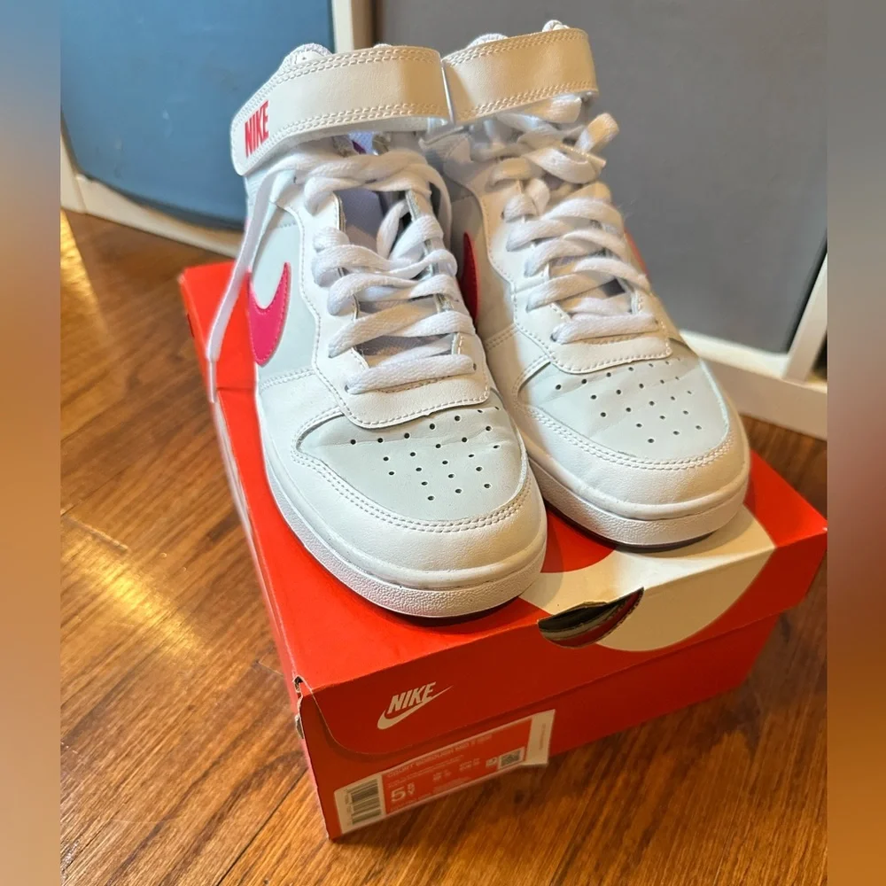 Nike Court Borough Mid 2 (GS) White and Pink Sneakers Classic Design (Youth)